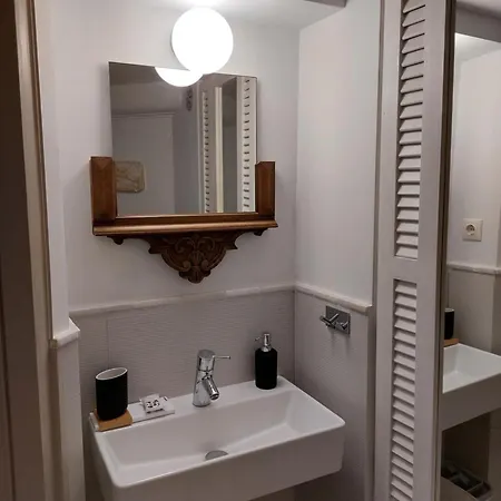 41 Homer Street Ερμούπολη